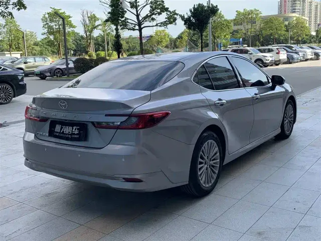 Toyota Camry — Фото автомобиля 7