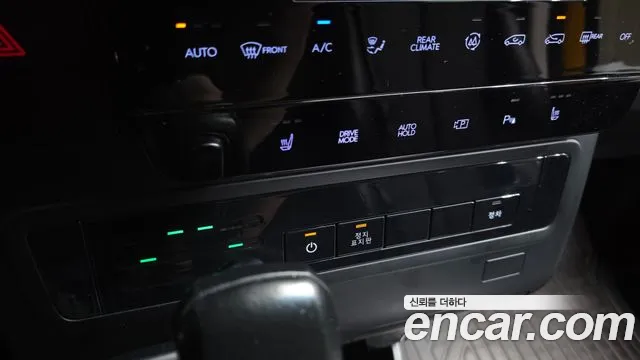 Hyundai Staria — Фото автомобиля 24