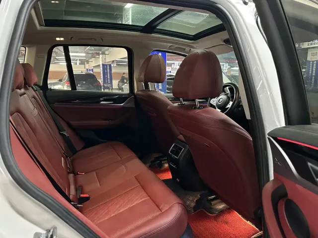 BMW X3 — Фото автомобиля 14