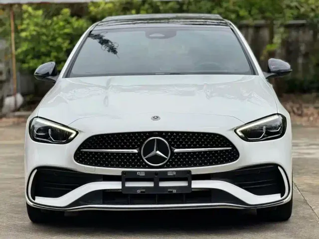 Mercedes-Benz C-Class — Фото автомобиля 3