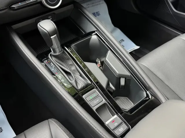 Honda Accord — Фото автомобиля 16