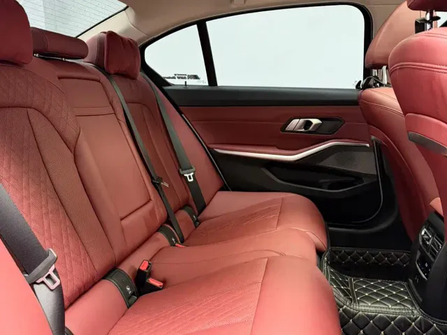 BMW 3 Series — Фото автомобиля 13