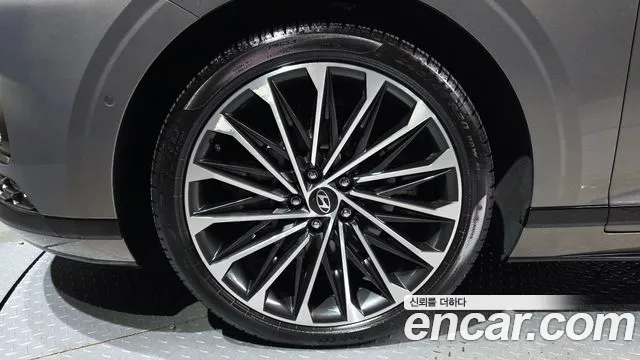 Hyundai Grandeur Grandeur (GN7) 2.5 Бензин 2WD — Фото автомобиля 5