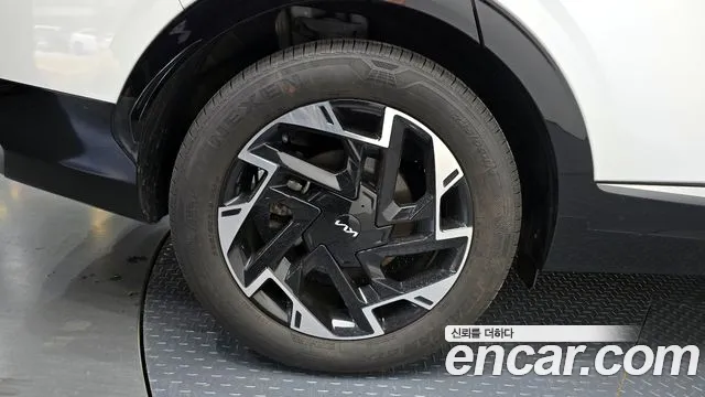 Kia Sportage Sportage 5-е поколение Дизель 2.0 2WD — Фото автомобиля 4