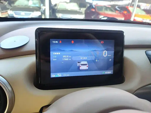 Wuling Hongguang Mini EV — Фото автомобиля 11