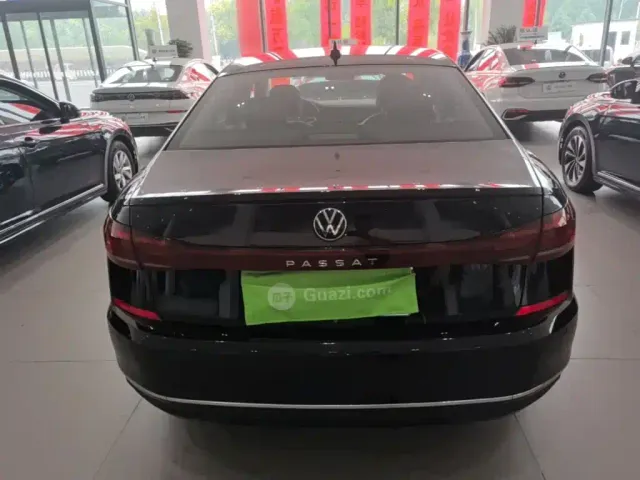 Volkswagen Passat — Фото автомобиля 5