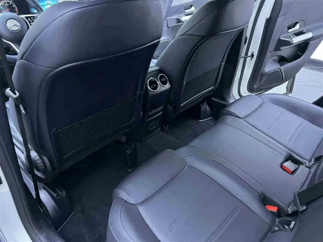 Mercedes-Benz GLA-Class — Фото автомобиля 13