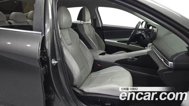 Hyundai Avante CN7 — Фото автомобиля 17