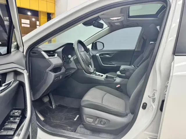 Toyota RAV4 Rongfang 2024 2.0L CVT FWD Style Edition — Фото автомобиля 4