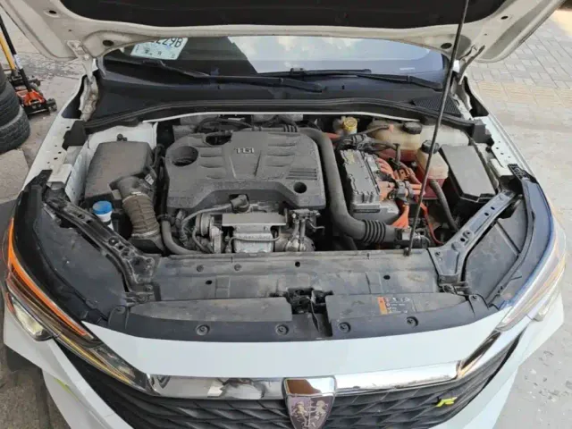 Roewe i6 MAX EV — Фото автомобиля 19