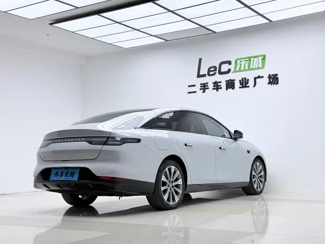 Leapmotor C01 — Фото автомобиля 16