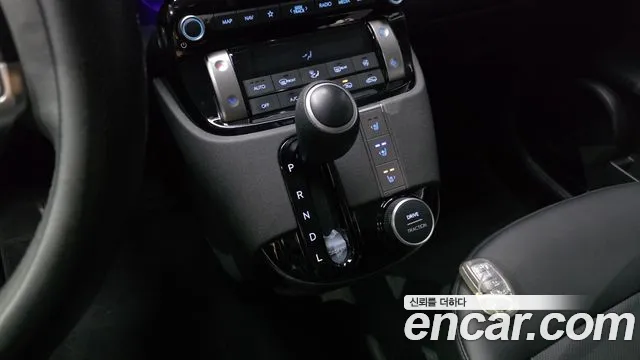Hyundai Casper Casper Essential — Фото автомобиля 9