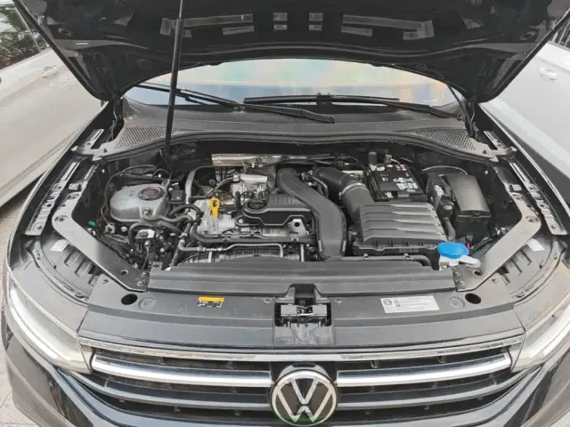 Volkswagen Tiguan L — Фото автомобиля 19