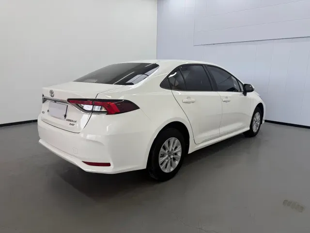 Toyota Corolla — Фото автомобиля 6