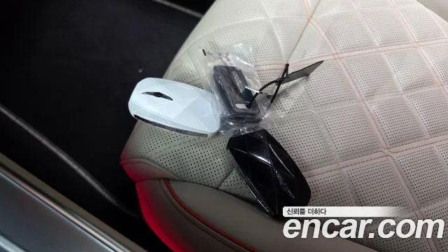 Genesis GV70 — Фото автомобиля 22