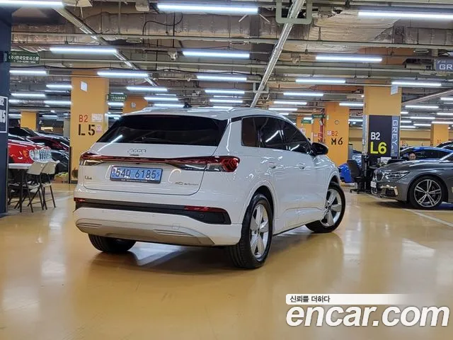 Audi Q4 e-tron F4 — Фото автомобиля 4