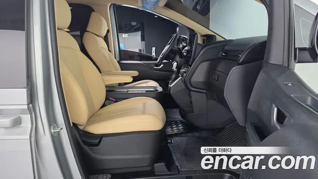 Hyundai Staria Staria Карго 5 мест — Фото автомобиля 4