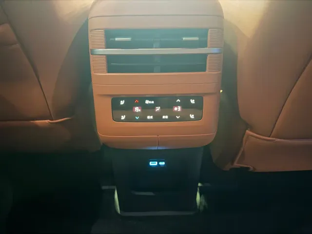 BYD FangChengBao Titanium 7 — Фото автомобиля 22