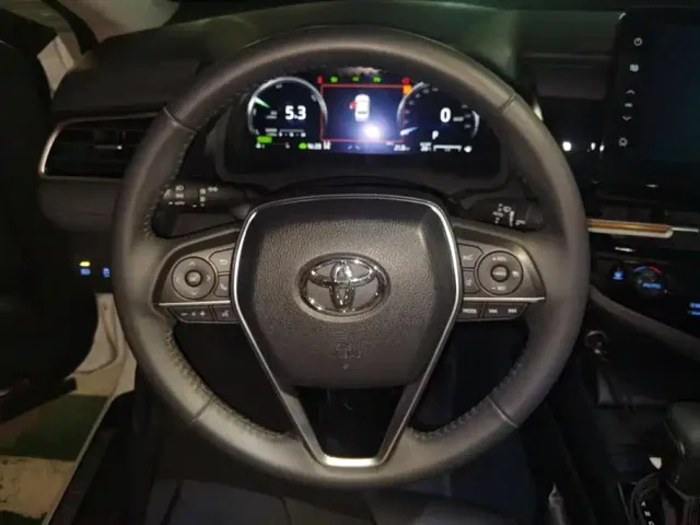 Toyota Camry — Фото автомобиля 15