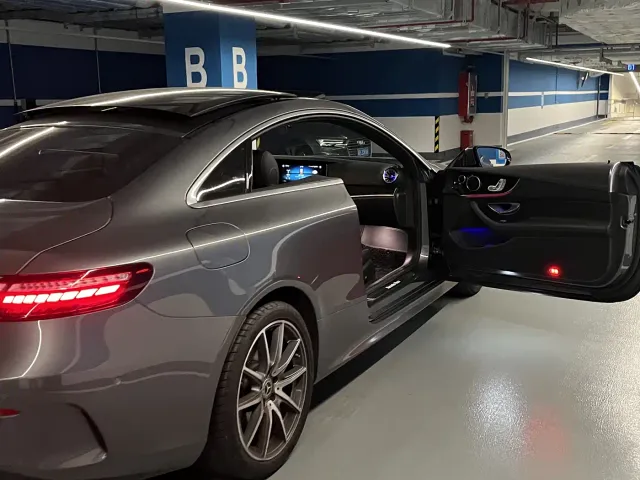 Mercedes-Benz E-Class — Фото автомобиля 29