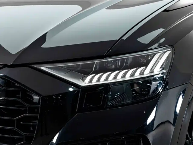 Audi Q8 — Фото автомобиля 4