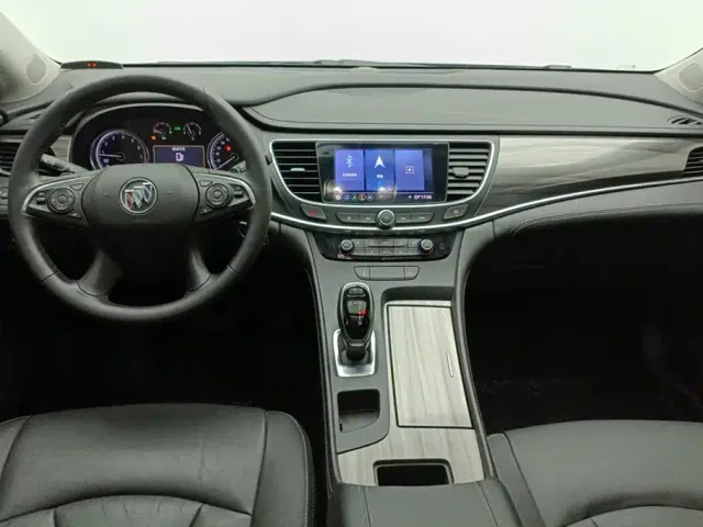 Buick LaCrosse — Фото автомобиля 12