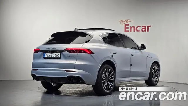 Maserati Grecale — Фото автомобиля 2