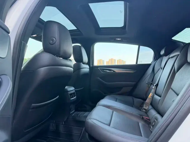 Cadillac CT5 — Фото автомобиля 6