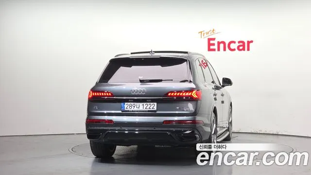 Audi Q7 55 TFSI quattro Premium — Фото автомобиля 4