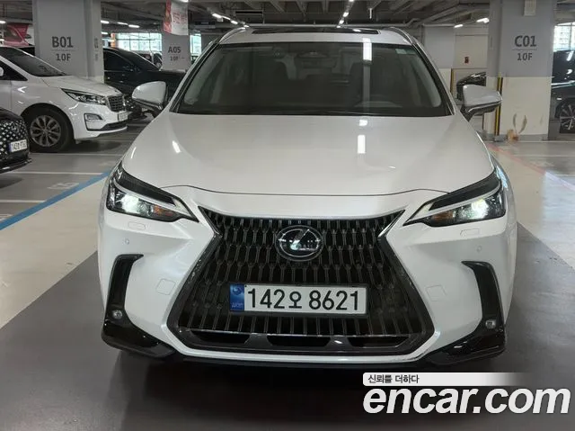 Фотография автомобиля — Lexus NX