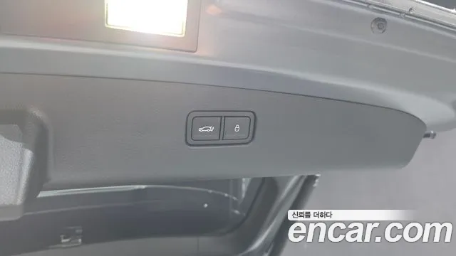 Genesis GV70 2.5T Бензин 2WD — Фото автомобиля 30