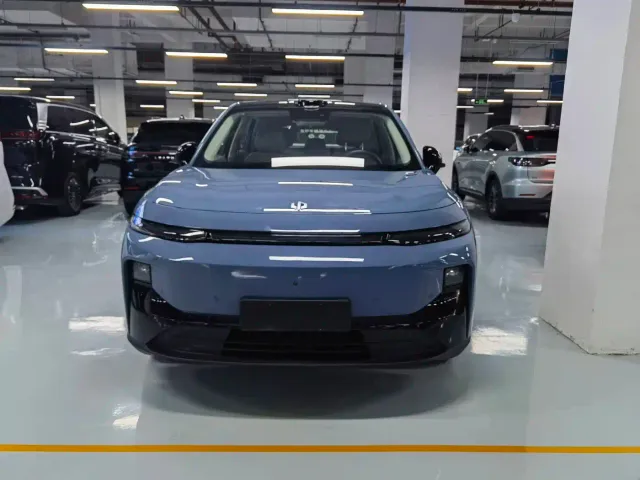 Leapmotor B10 — Фото автомобиля 2