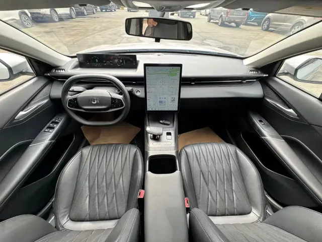 Changan Qiyuan A05 — Фото автомобиля 9