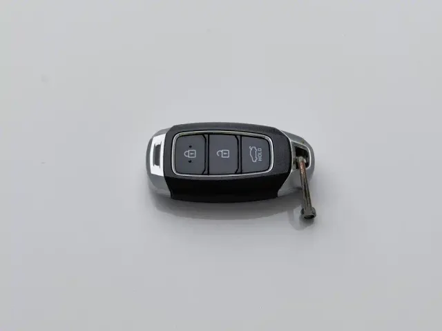 Hyundai Elantra — Фото автомобиля 19