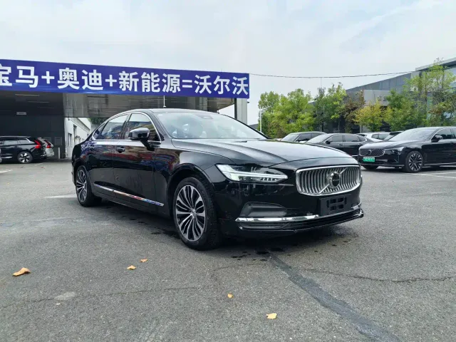 Volvo S90 — Фото автомобиля 3
