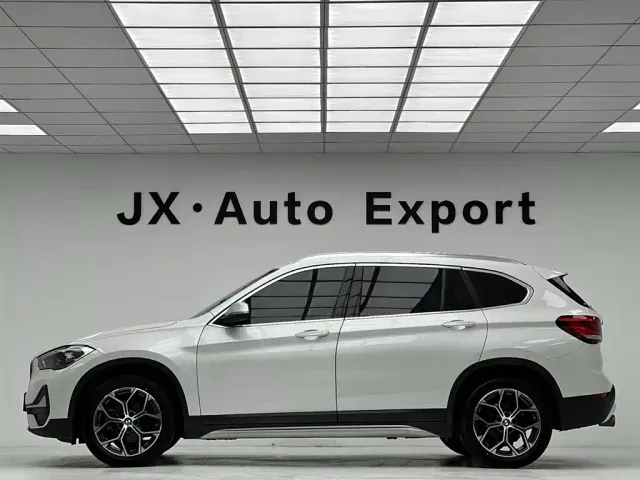 BMW X1 — Фото автомобиля 10