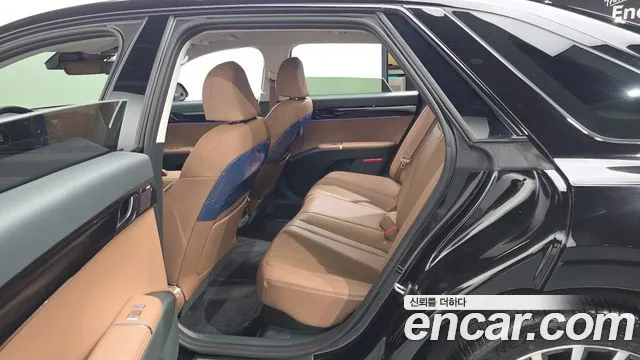 Hyundai Grandeur GN7 — Фото автомобиля 17