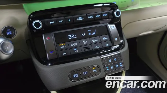Hyundai Casper Casper Electric Inspiration — Фото автомобиля 15