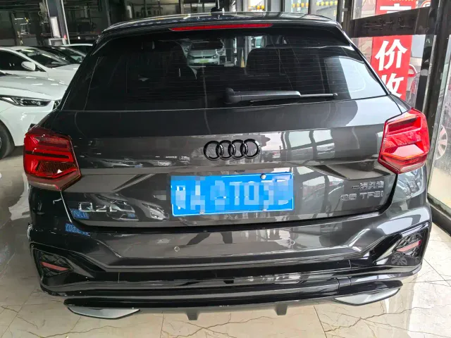 Audi Q2L — Фото автомобиля 5