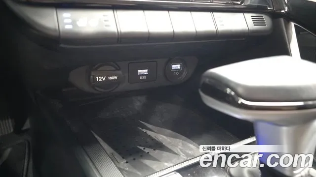 Hyundai AVANTE Inspiration — Фото автомобиля 29