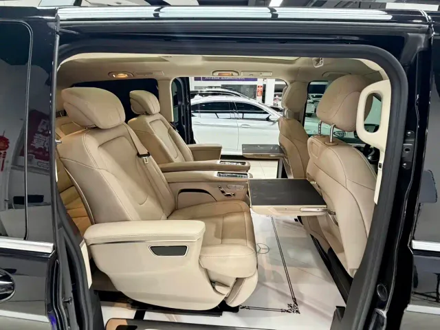 Mercedes-Benz V-Class — Фото автомобиля 15