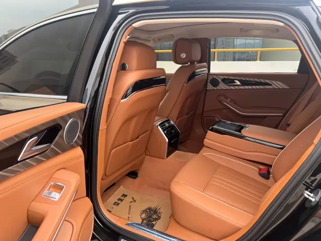 Hongqi H9 — Фото автомобиля 5
