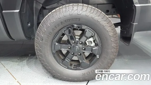 Kia Tasman Tasman 2.5T Бензин 4WD — Фото автомобиля 19