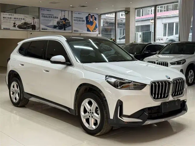 BMW X1 — Фото автомобиля 3