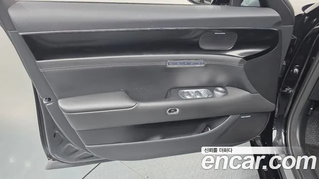 Genesis G90 Бензин 3.5 турбо AWD — Фото автомобиля 18
