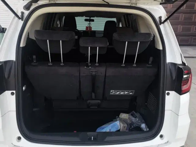 Honda Odyssey — Фото автомобиля 4
