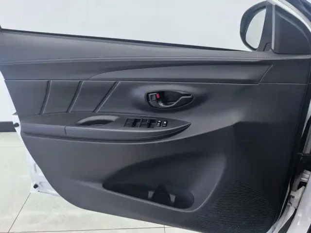 Toyota Vios — Фото автомобиля 7