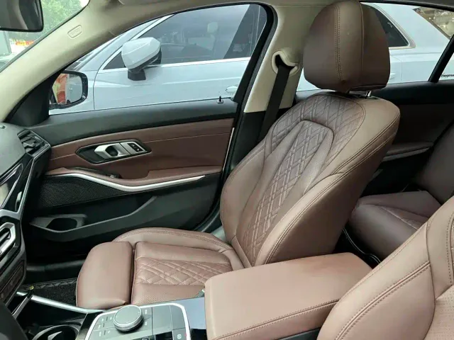 BMW 3 Series — Фото автомобиля 9