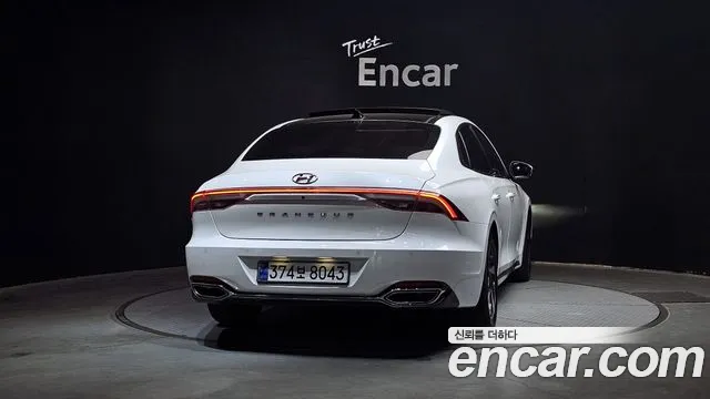 Hyundai Grandeur — Фото автомобиля 4