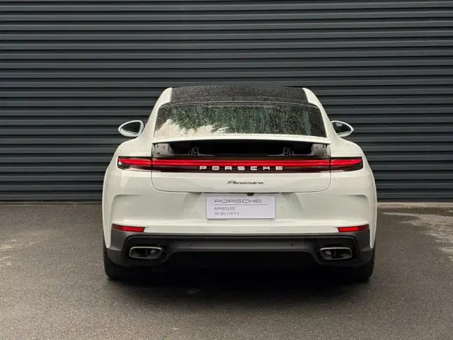 Porsche Panamera — Фото автомобиля 7